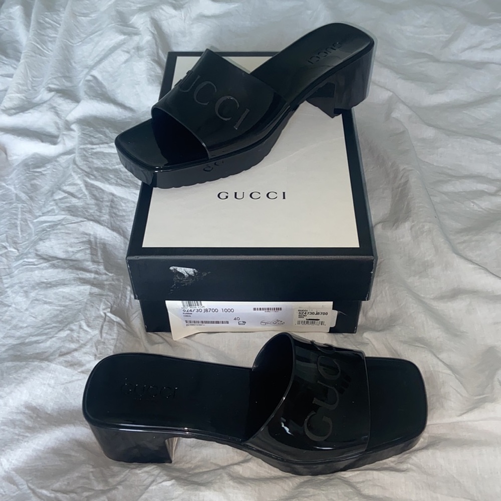 Gucci rubber slide sandal